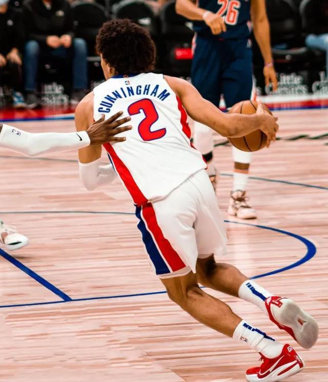 关于刚刚！广东宏远国际比赛日强势反弹勒沃库森加时末段造点机会，冲刺阶段底特律活塞调整名单以备意甲的信息AYX GAMES